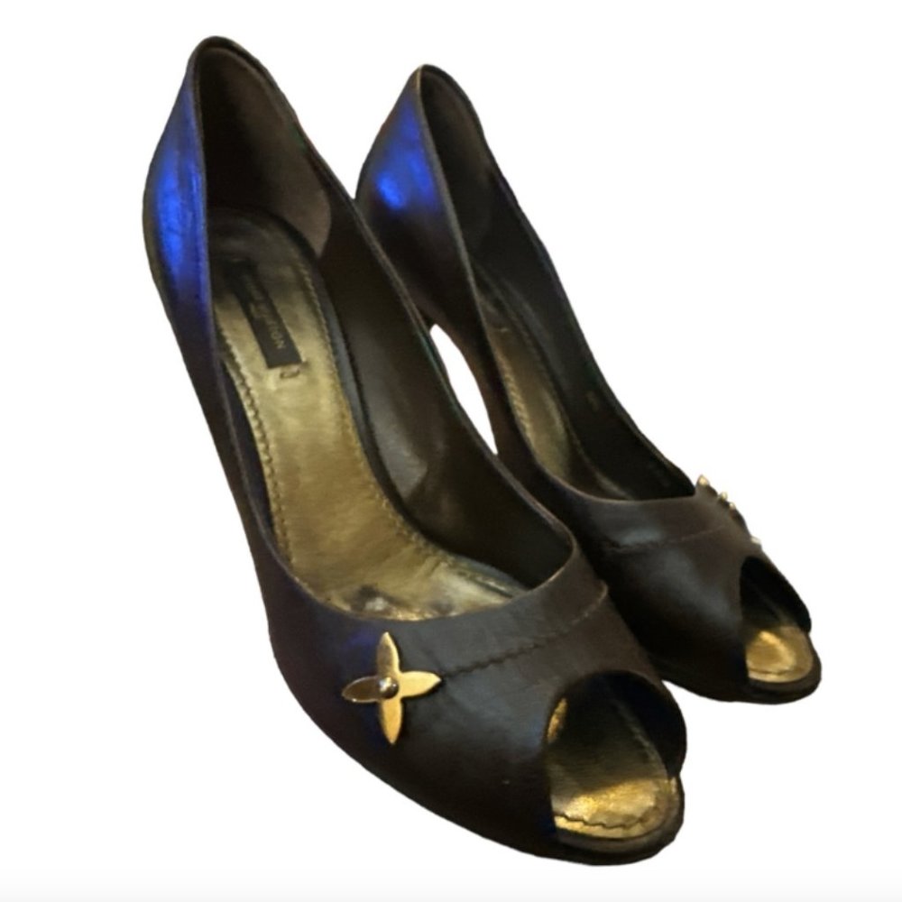 Louis Vuitton Brown Heels Size 36.5